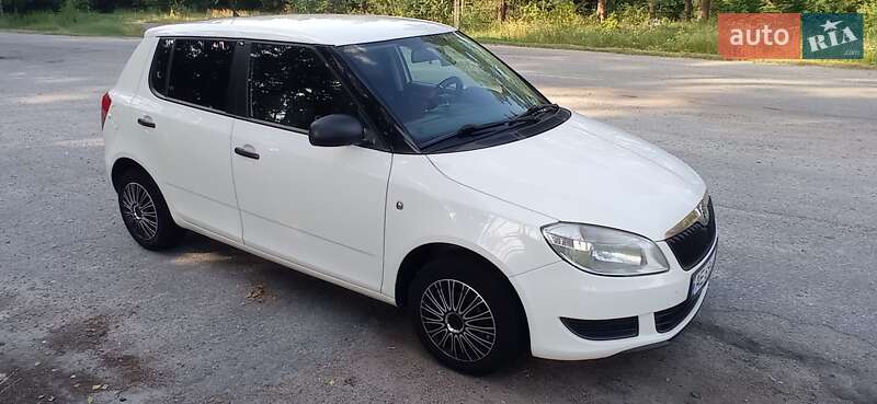 Хэтчбек Skoda Fabia 2012 в Фастове