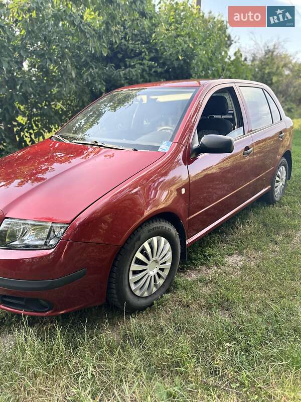Седан Skoda Fabia 2006 в Полтаве