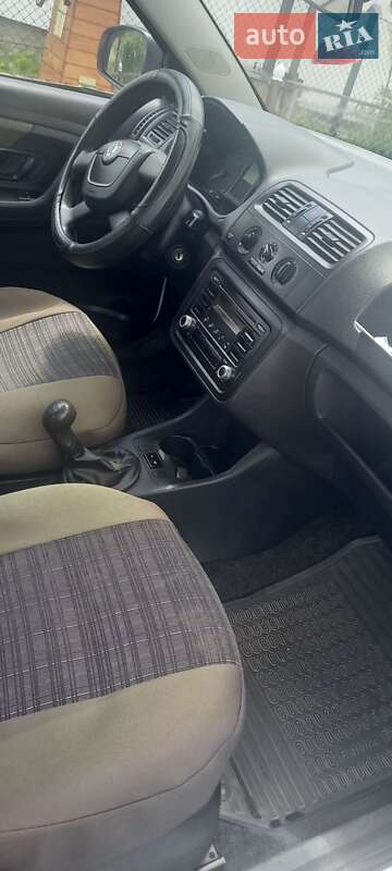 Хэтчбек Skoda Fabia 2011 в Бориславе