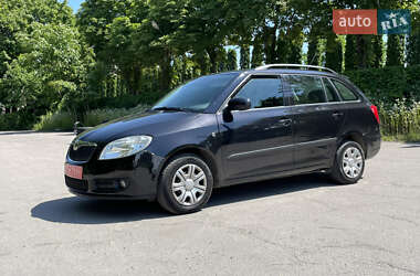 Універсал Skoda Fabia 2008 в Луцьку