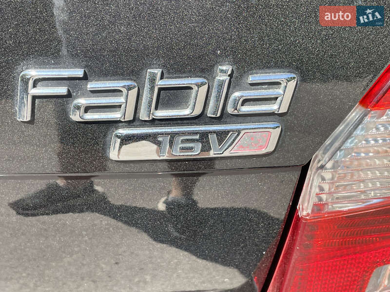 Универсал Skoda Fabia 2008 в Луцке