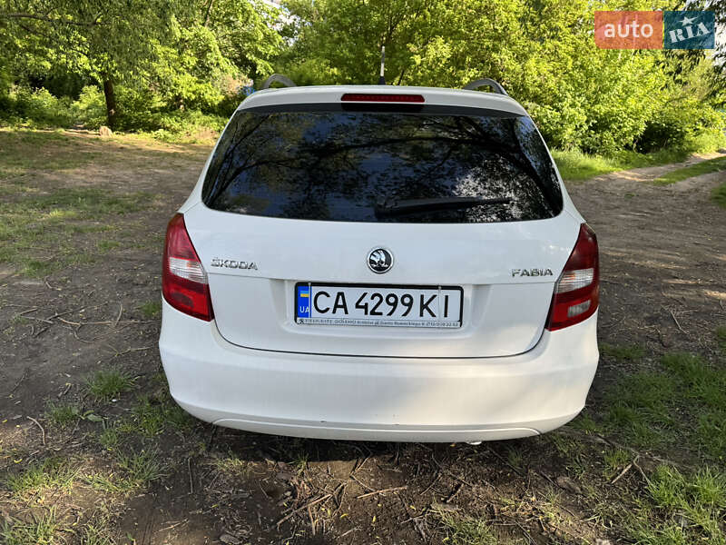 Универсал Skoda Fabia 2014 в Умани