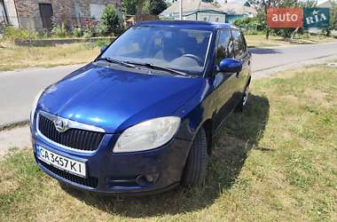 Хэтчбек Skoda Fabia 2008 в 