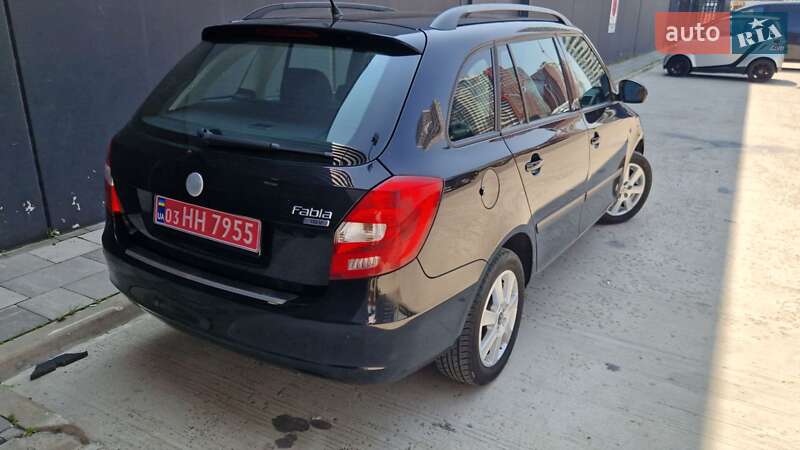 Универсал Skoda Fabia 2009 в Ирпене
