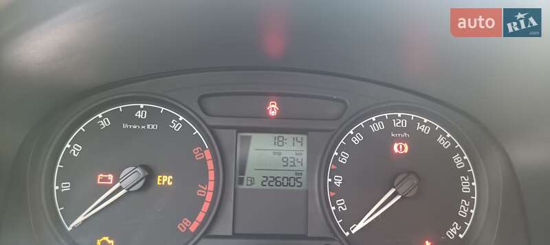 Универсал Skoda Fabia 2009 в Житомире