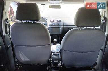 Хэтчбек Skoda Fabia 2012 в 