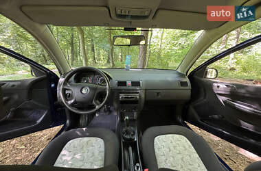 Хэтчбек Skoda Fabia 2006 в 
