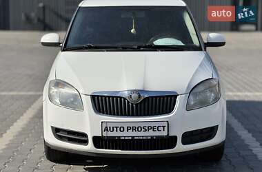 Хэтчбек Skoda Fabia 2008 в 