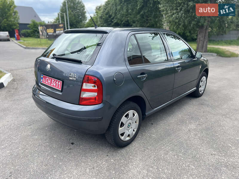 Хэтчбек Skoda Fabia 2007 в Виннице