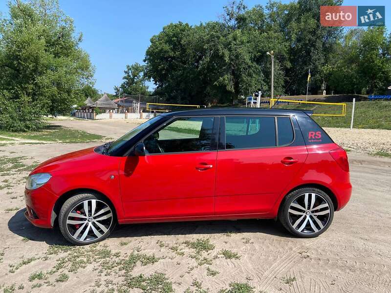Хетчбек Skoda Fabia 2010 в Харкові