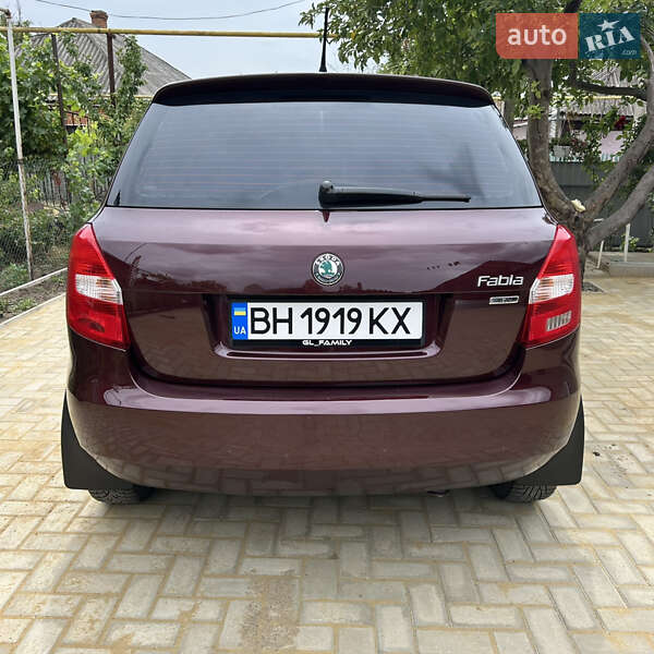 Хэтчбек Skoda Fabia 2012 в Ананьеве