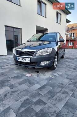 Універсал Skoda Fabia 2011 в Рівному