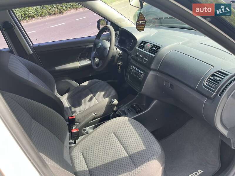 Хетчбек Skoda Fabia 2012 в Львові