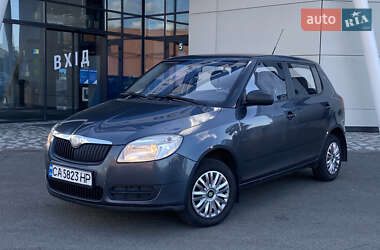 Хэтчбек Skoda Fabia 2008 в 