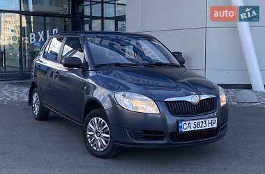 Хэтчбек Skoda Fabia 2008 в 