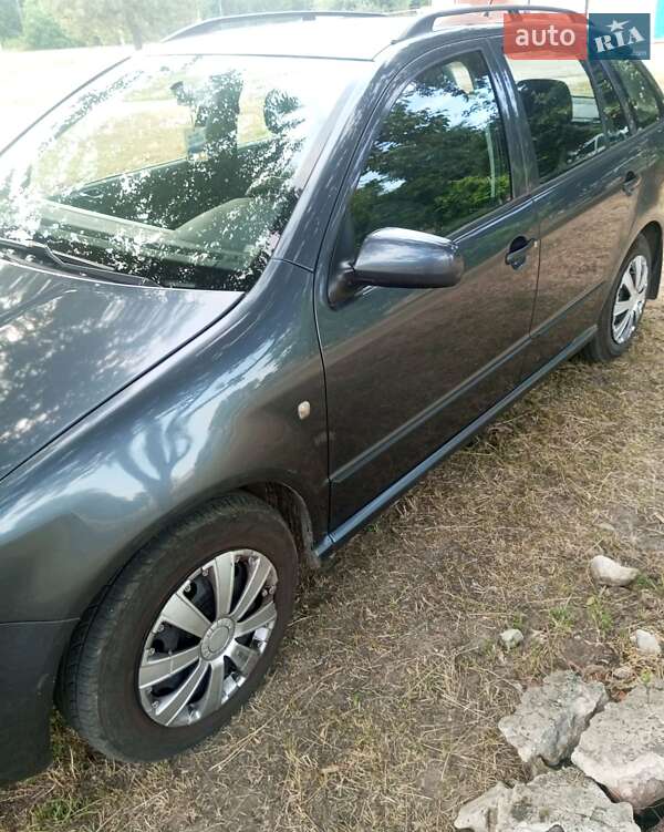 Универсал Skoda Fabia 2007 в Чернигове