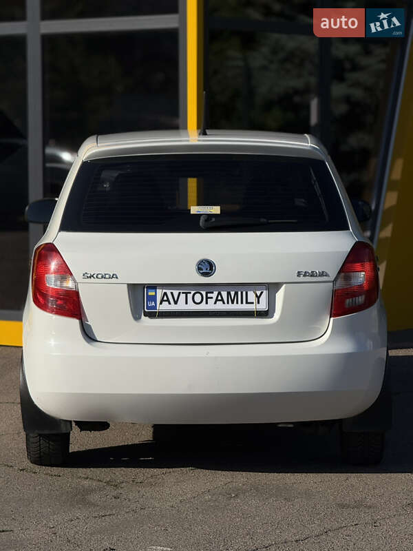 Хэтчбек Skoda Fabia 2013 в Киеве
