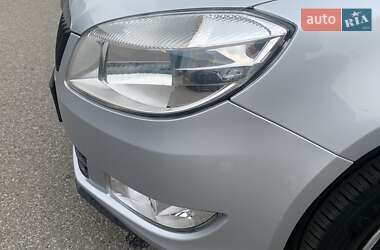 Хэтчбек Skoda Fabia 2012 в 