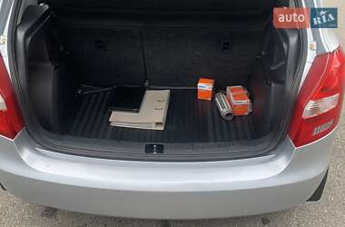Хэтчбек Skoda Fabia 2012 в 