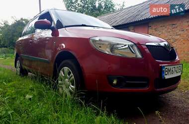 Хэтчбек Skoda Fabia 2008 в 