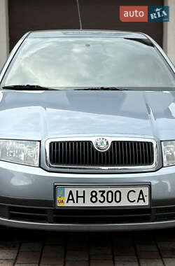 Хэтчбек Skoda Fabia 2004 в 