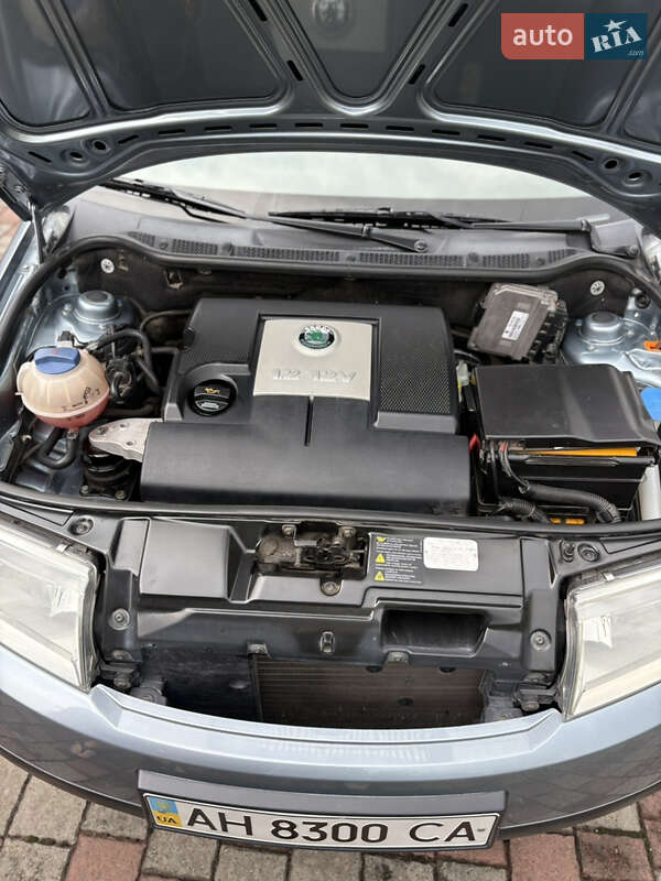 Хэтчбек Skoda Fabia 2004 в Стрые