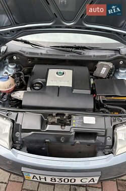 Хэтчбек Skoda Fabia 2004 в 