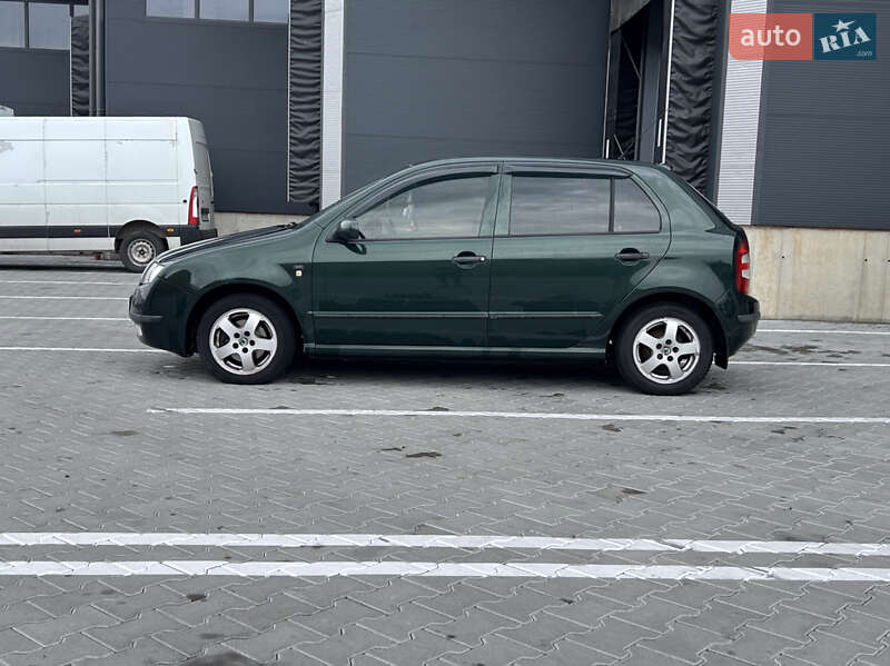 Хэтчбек Skoda Fabia 2001 в Львове