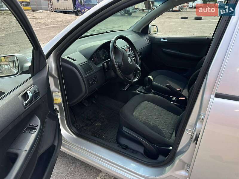 Універсал Skoda Fabia 2004 в Луцьку