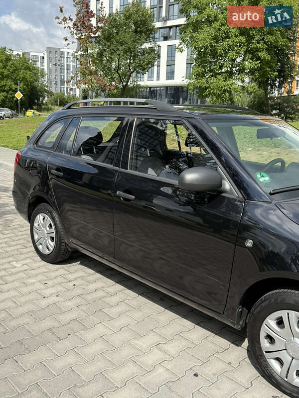 Универсал Skoda Fabia 2009 в Львове