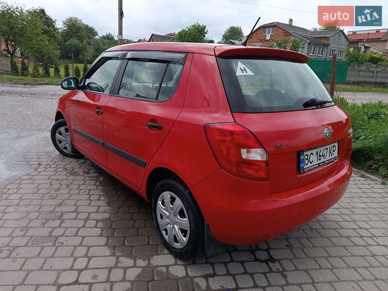 Хэтчбек Skoda Fabia 2012 в Львове