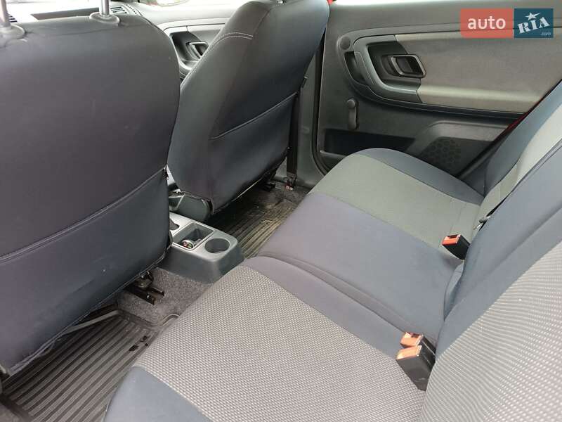 Хэтчбек Skoda Fabia 2012 в Львове