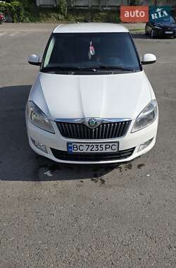 Хэтчбек Skoda Fabia 2011 в Львове