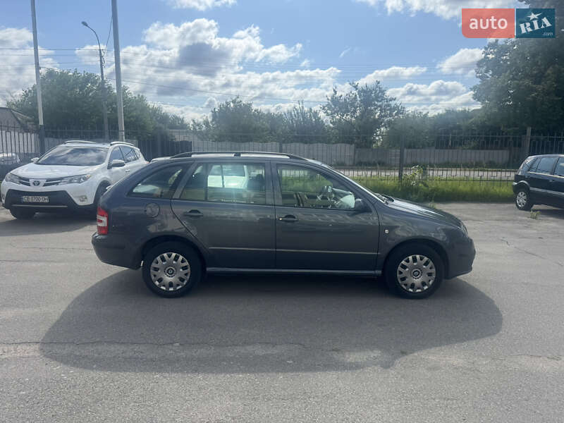 Универсал Skoda Fabia 2007 в Чернигове
