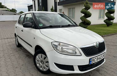 Хэтчбек Skoda Fabia 2011 в Киеве