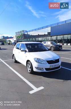 Хэтчбек Skoda Fabia 2012 в Чернигове