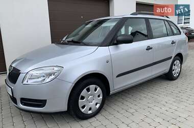Універсал Skoda Fabia 2010 в Івано-Франківську