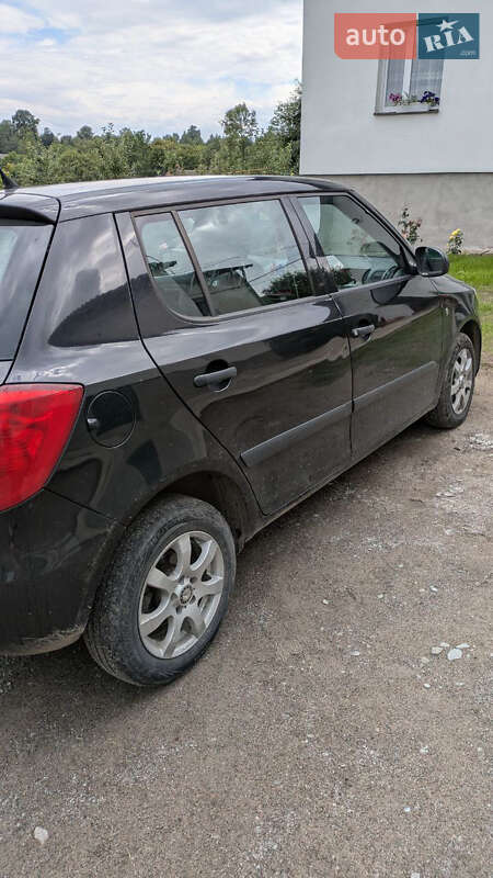 Хетчбек Skoda Fabia 2009 в Городку