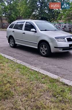 Універсал Skoda Fabia 2002 в Миколаєві