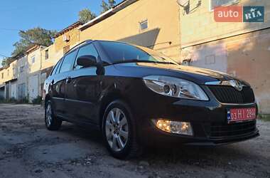 Универсал Skoda Fabia 2010 в Дубно
