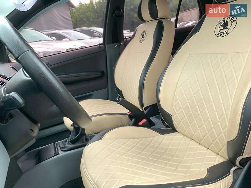 Хетчбек Skoda Fabia 2001 в Вінниці