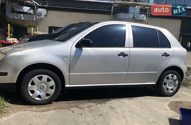 Хэтчбек Skoda Fabia 2006 в Киеве