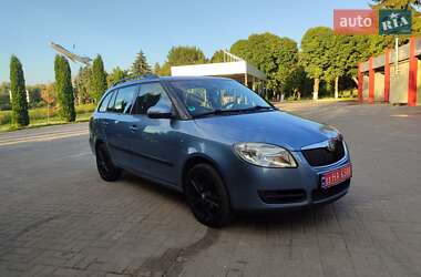 Универсал Skoda Fabia 2009 в Дубно