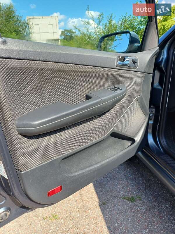 Универсал Skoda Fabia 2006 в Чернигове