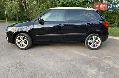 Хэтчбек Skoda Fabia 2008 в 