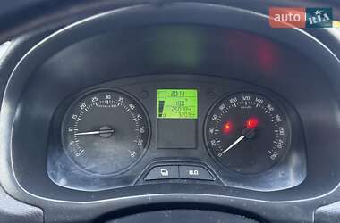 Хэтчбек Skoda Fabia 2013 в Ужгороде