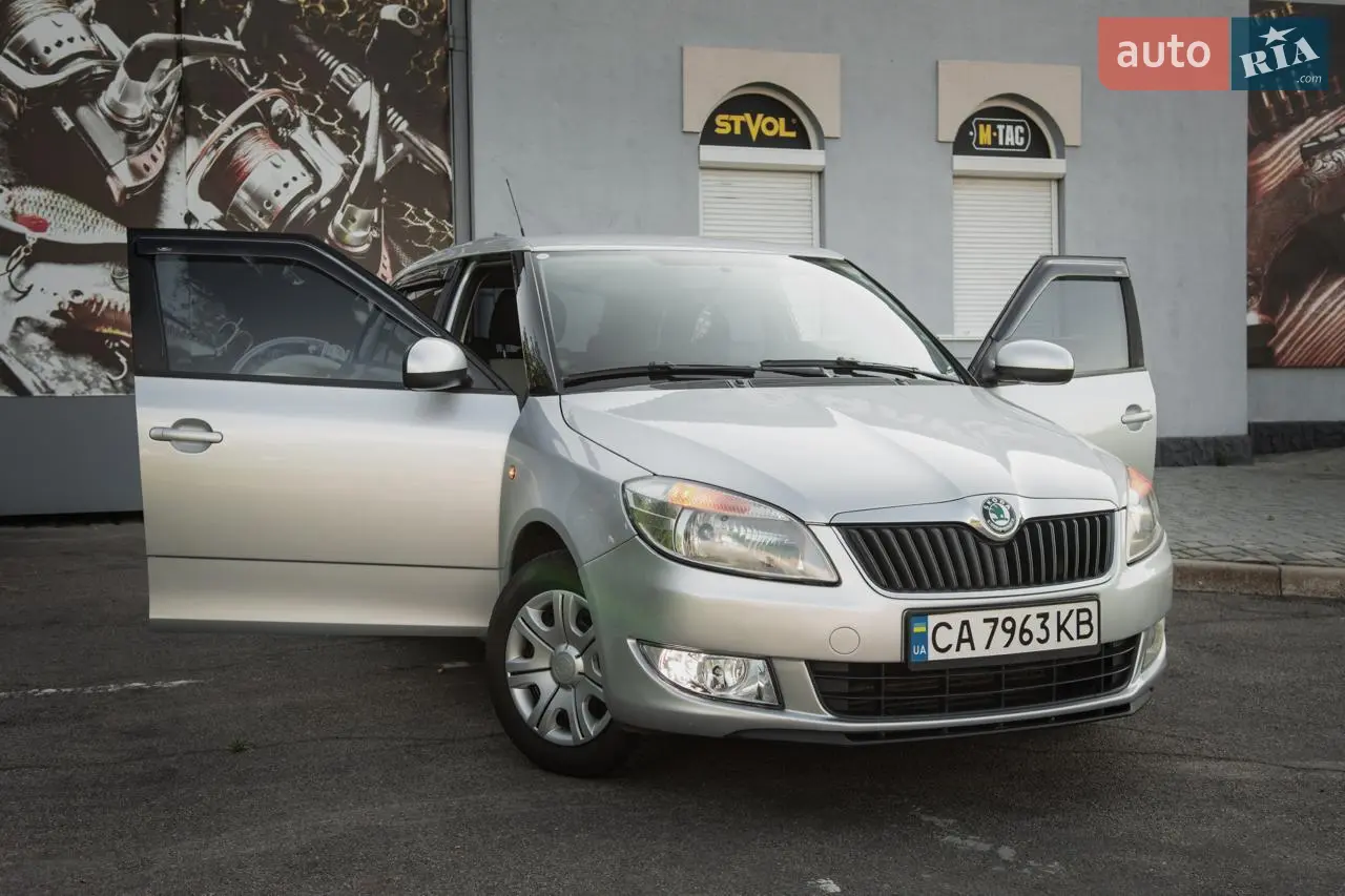 2010 Skoda Fabia - мініатюра 15