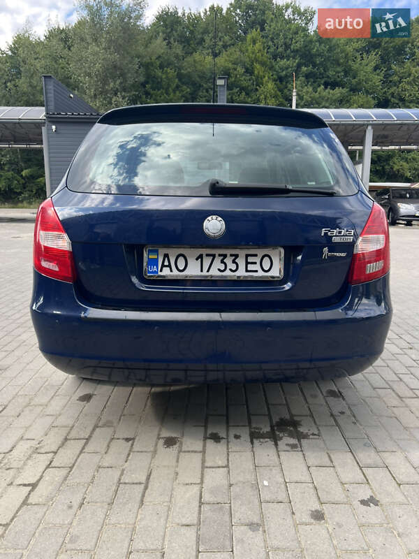 Універсал Skoda Fabia 2010 в Тячеві