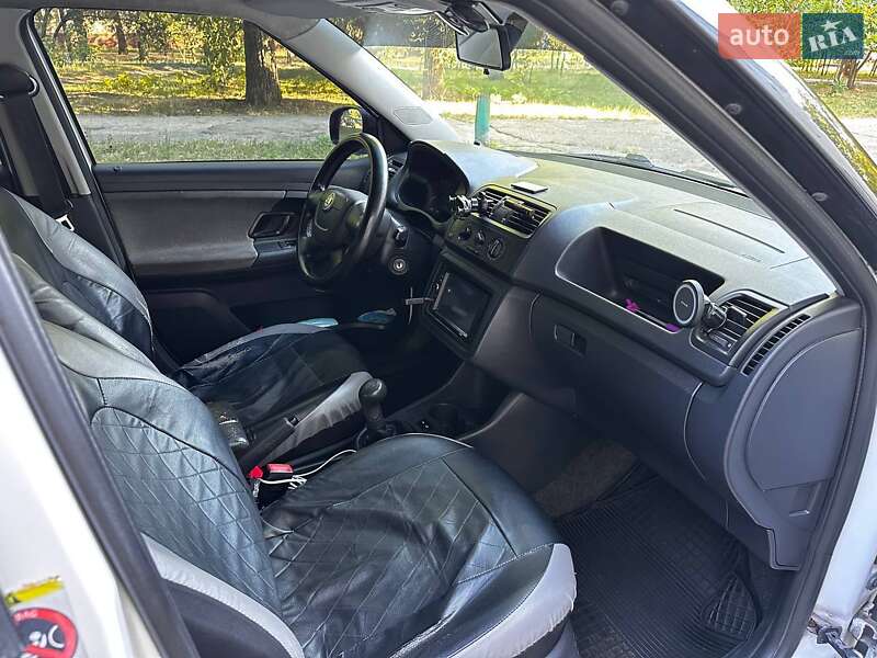 Хэтчбек Skoda Fabia 2012 в Запорожье фото 9 Хэтчбек Skoda Fabia 2012 в Запорожье