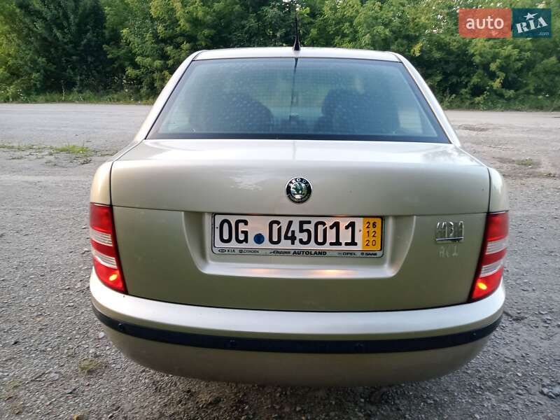 Седан Skoda Fabia 2005 в Тернополі